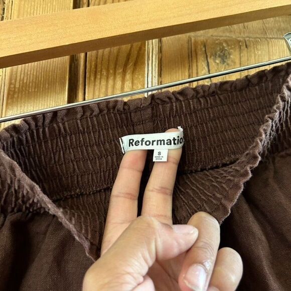Reformation Elastic Waist Linen Shorts Dark Brown Summer Pull On Size Small - Picture 3 of 7